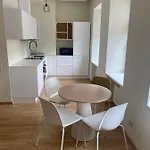 City Central Apartment דירה *